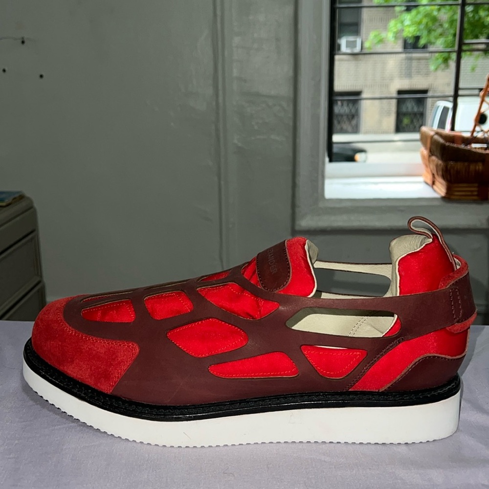 Marcus Alexander sneakers (Ehlo red)